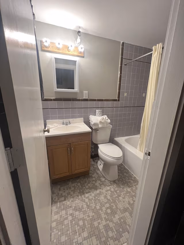 Luxury Studio Suite, 1 King Bed, Non Smoking, Pets Not Allowed