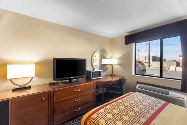 Room, 1 Queen Bed, Non Smoking