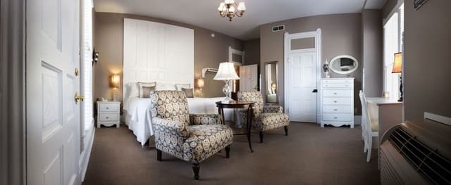 Standard Room, 1 King Bed