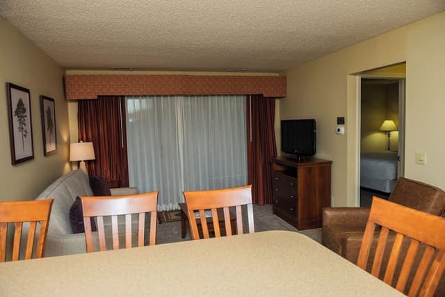 Room, 1 Queen Bed with Sofa bed, Kitchen, Beachside (Shores One Bedroom Condo)
