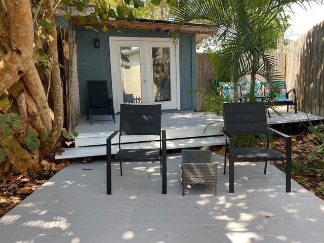 Luxury Cottage, 1 Bedroom, Hot Tub, Bay View (Rainforest Room)