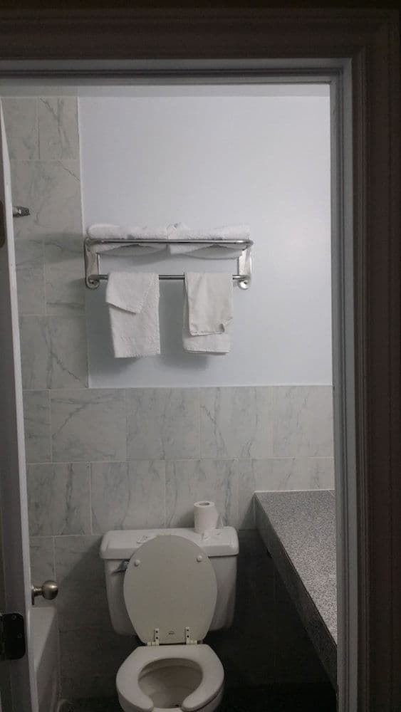 Standard Room, 2 Queen Beds, Non Smoking