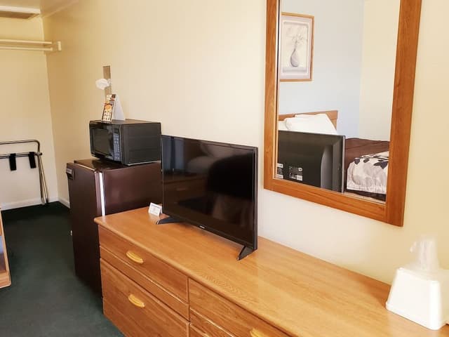 Standard Room, 1 Queen Bed, Non Smoking