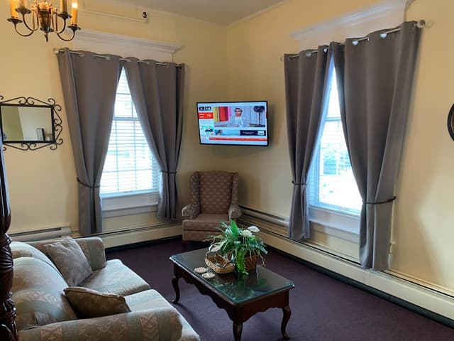 Executive Room, 1 King Bed, Balcony, Marina View