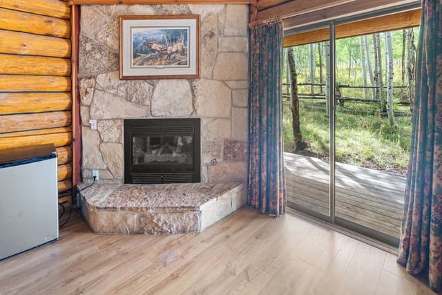 Cabin, 1 King Bed (Pet friendly)