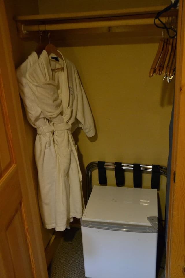 Deluxe King Room (2 guests max)