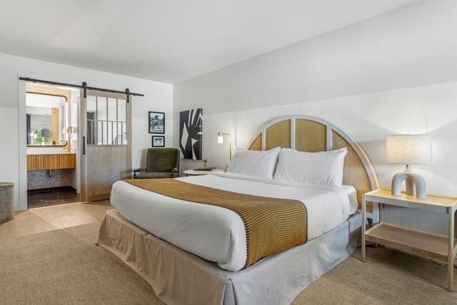 Standard King Bed