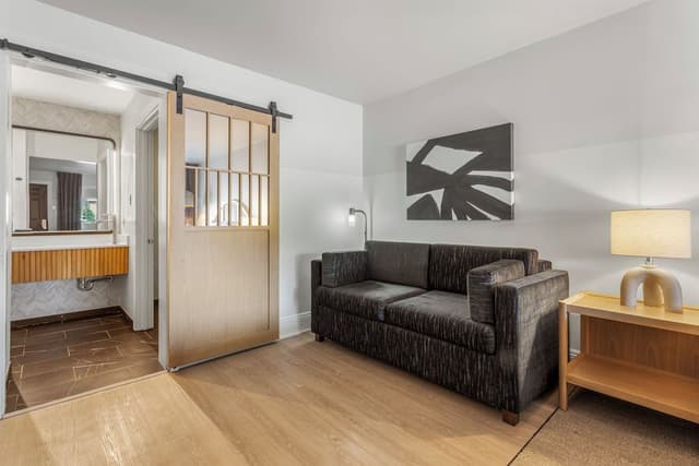 King with Kitchenette (Sleeper Sofa)