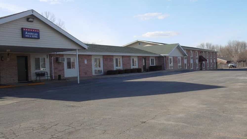 American Inn & Suites
