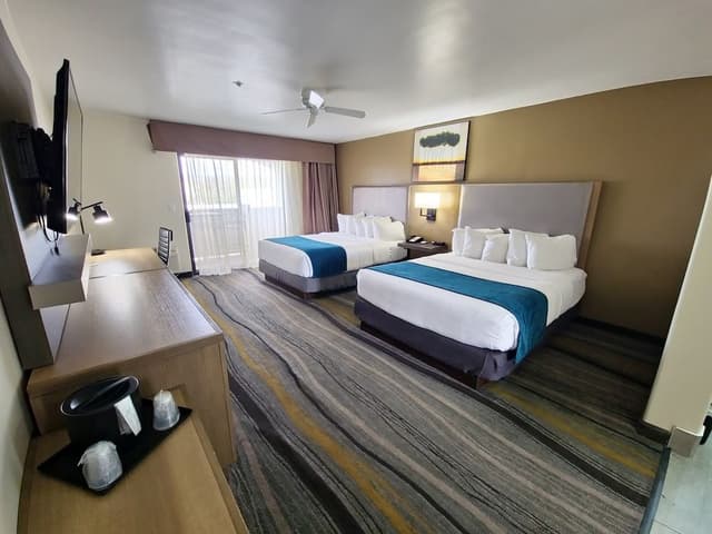 Standard Double Room, 2 Queen Beds
