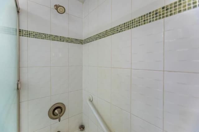 Condo, 2 Bedrooms