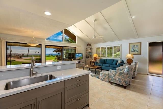 Condo, 2 Bedrooms