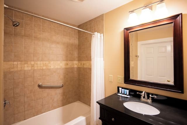Classic Room, 1 King Bed