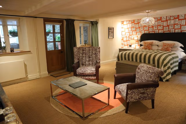 Deluxe Double or Twin Room