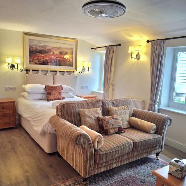 Apartment, 1 King Bed, Kitchenette