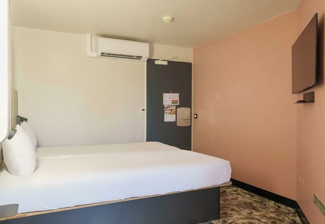 Twin Room, Non Smoking