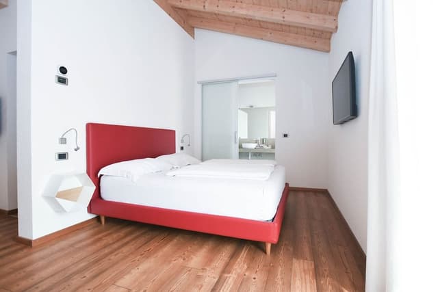 Superior Suite, Vineyard View