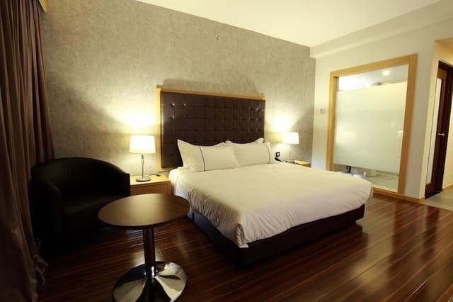 Superior Room, 1 King Bed