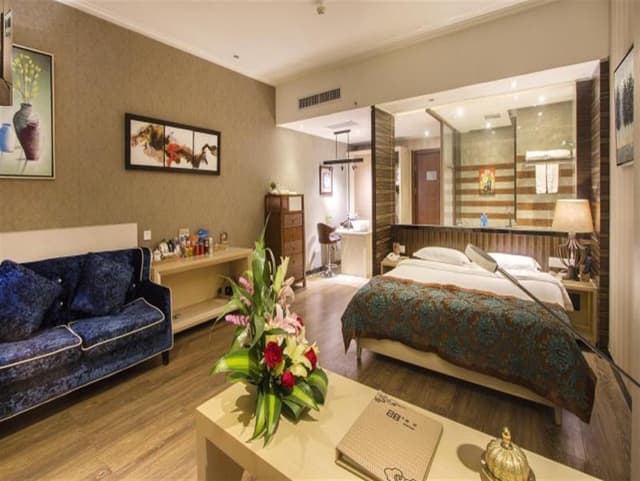 Feature Room