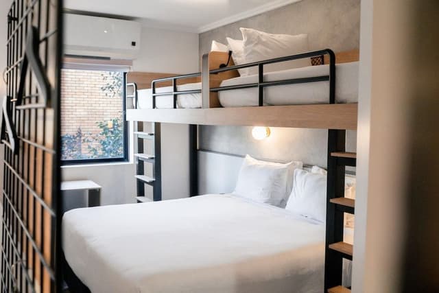 King Bunk Room