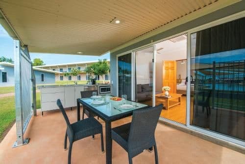 One-Bedroom Villa - Poolside