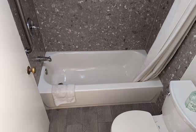 Double room with 2 King beds - Non Smoking