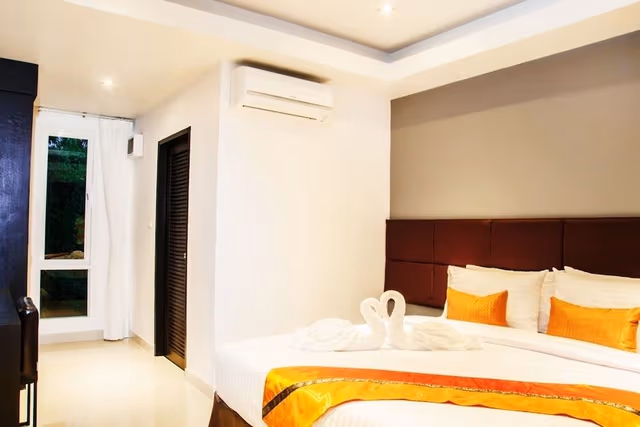 Deluxe Room, Pool View