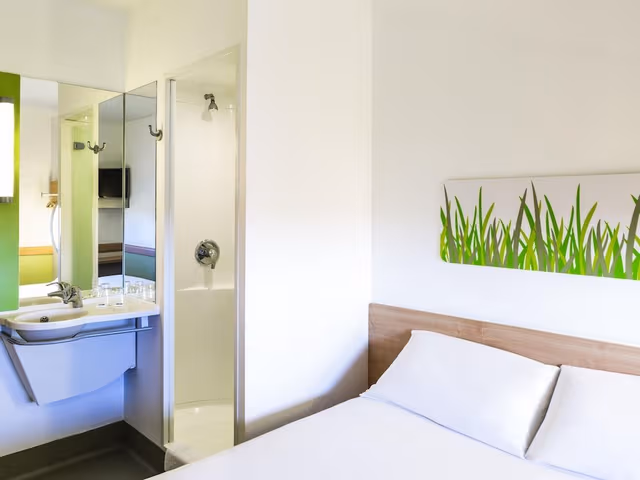 Double Room (with a large bed for 2 people)