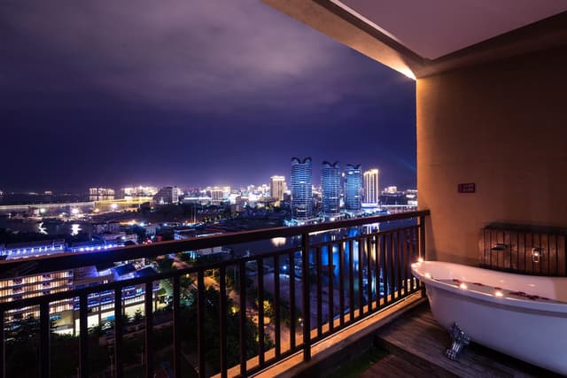 Deluxe Sea View Twin Room