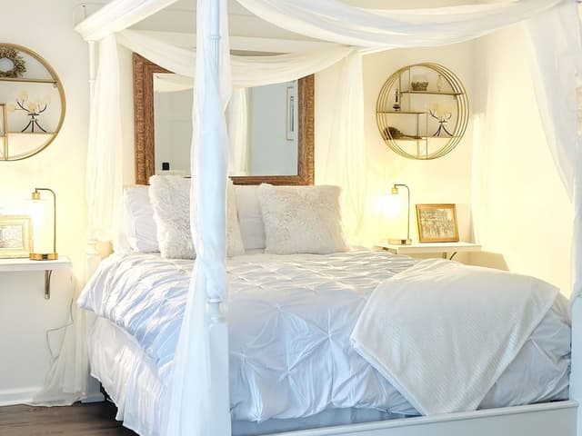 Luxury Double Room, Ensuite (Paris Suite)