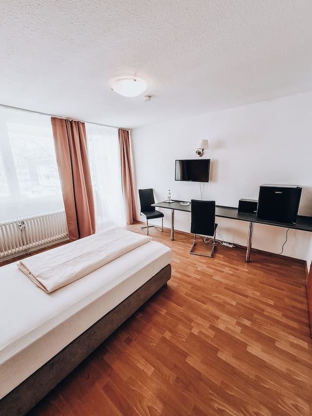 Comfort Room, Balcony