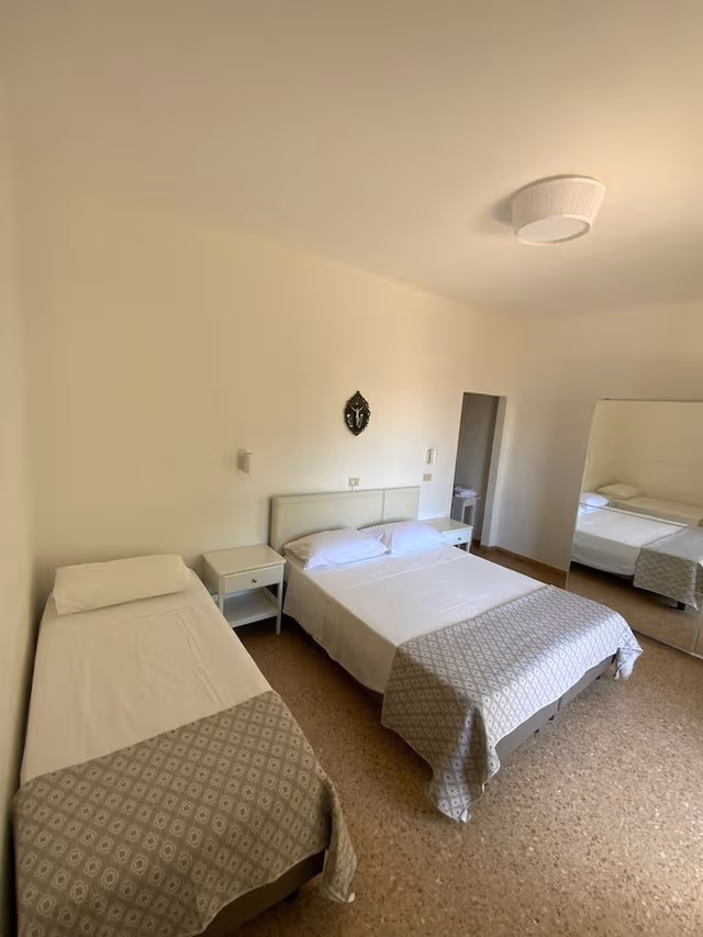 Triple Room