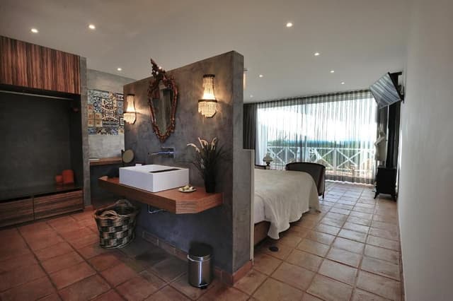 Suite with Balcony