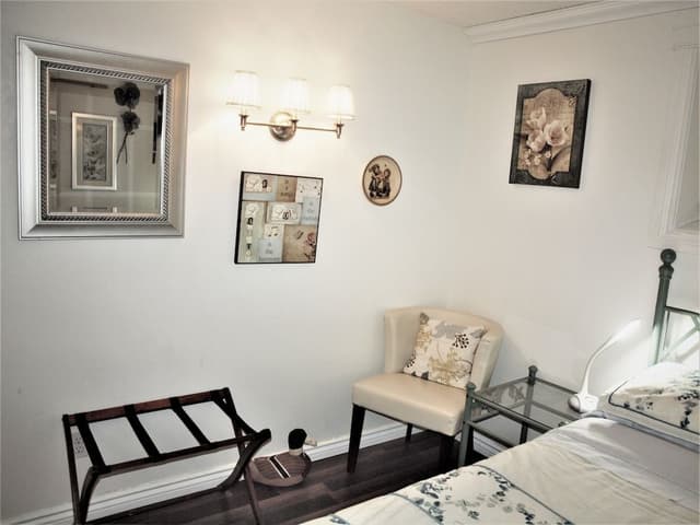 Standard Room, 1 Queen Bed, Garden View