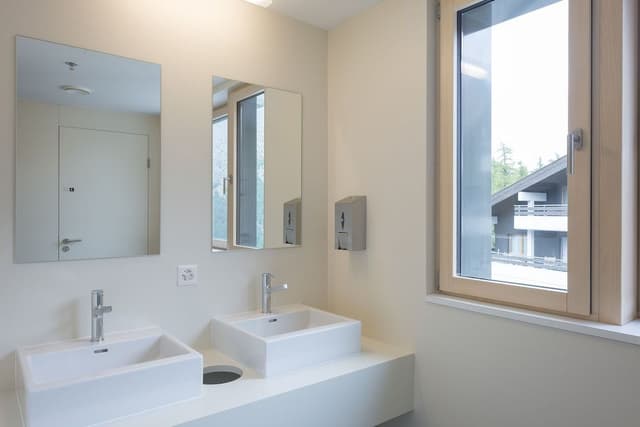 Shared Dormitory, Shared Bathroom (1 bed in mixed 4 bed dorm)