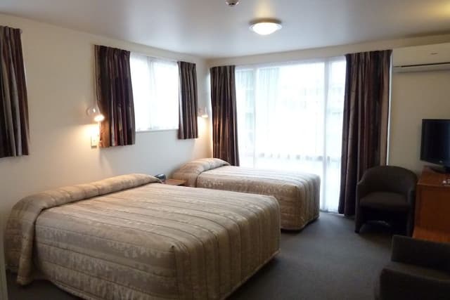 Standard Studio, Multiple Beds, Accessible, Kitchenette (3 Pax)