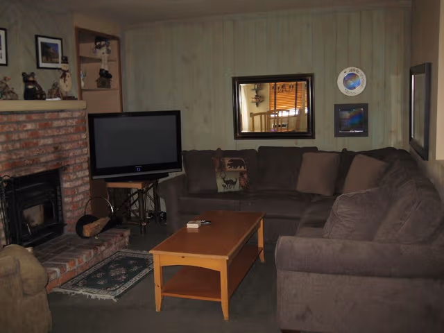 Premier Condo, 2 Bedrooms, Mountain View
