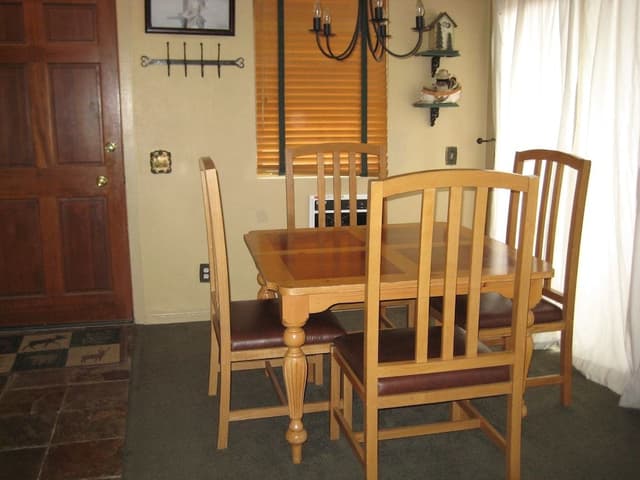Premier Condo, 2 Bedrooms, Mountain View