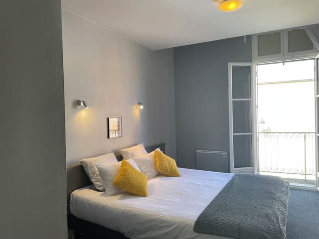 Classic Double Room, City View