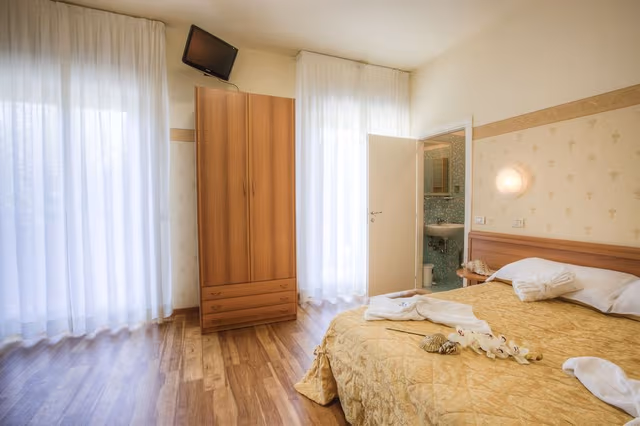 Classic Double Room