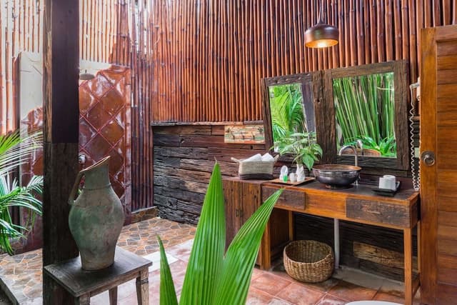 Family Villa, 4 Bedrooms, Courtyard View, Poolside
