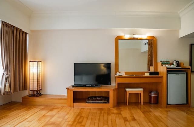 Deluxe Japanese Style Quadruple Room