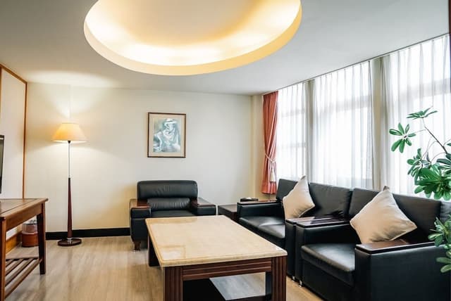 East Coast Happy Family Room
