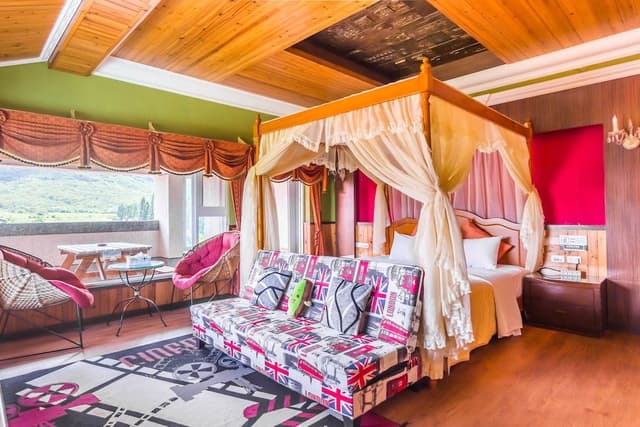 Honeymoon Double Room, Jetted Tub, Mountain View