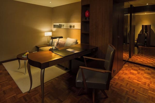 Junior Suite, 1 King Bed