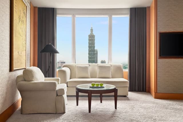 Specialty Suite
