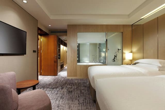Executive Suite, 2 Twin Beds