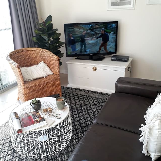 Superior Studio Suite, 1 Queen Bed, Balcony, Sea View