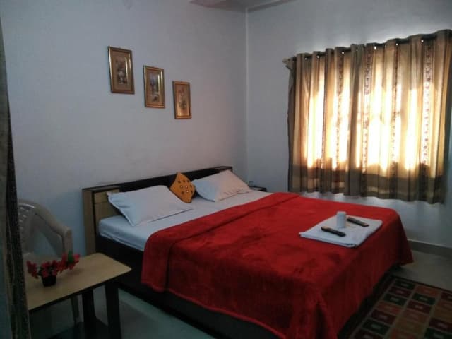 Deluxe AC Room
