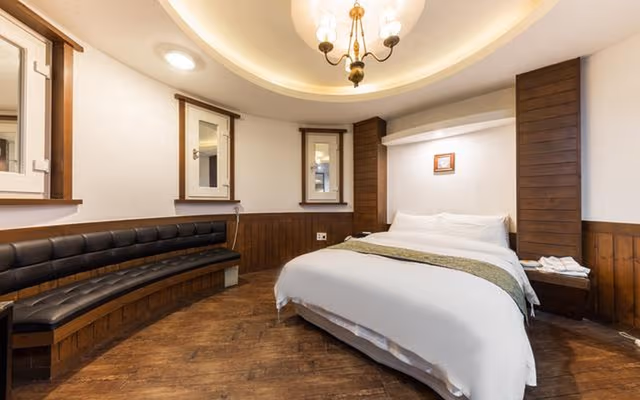 Premium Suite room